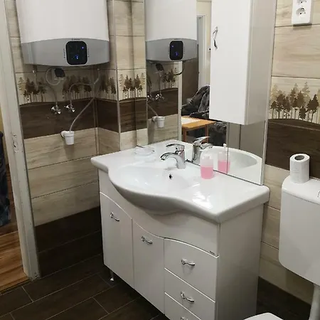 Zsiga Apartman Haus Appartamento
